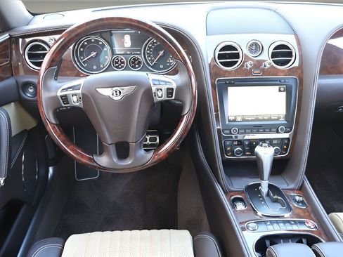 Certified 2018 Bentley Flying Spur S V8 AWD/4WD image 16