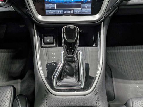 Used 2025 Subaru Outback Limited image 20