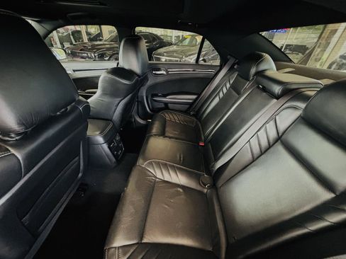 Used 2023 Chrysler 300 C RWD image 29