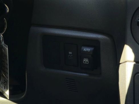 Used 2014 Toyota Sequoia Limited AWD/4WD image 19
