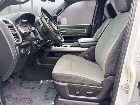 Used 2022 RAM 2500 Big Horn w/ Level 1 Equipment Group image 8