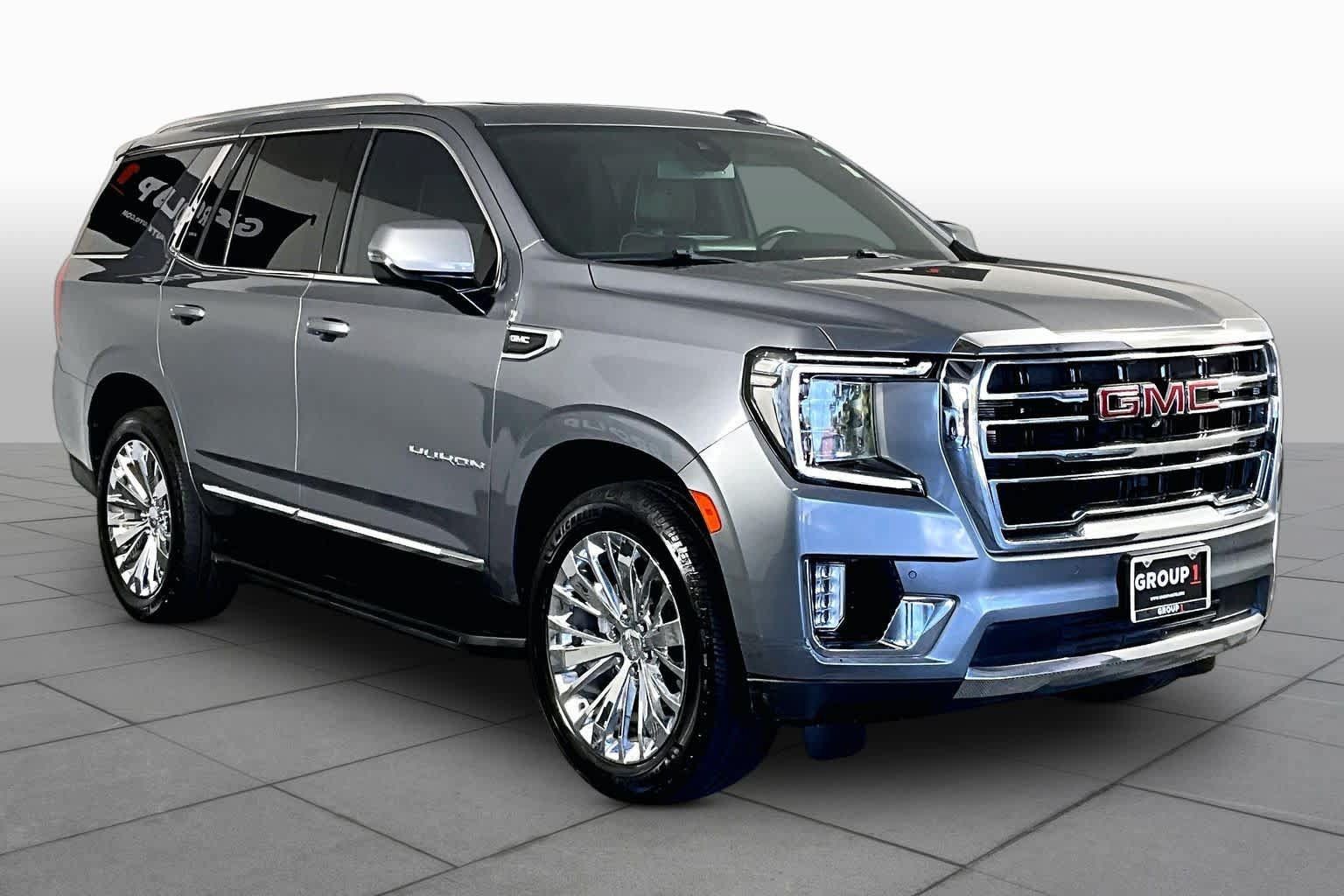 Used 2022 GMC Yukon SLT w/ SLT Premium Package RWD image 3
