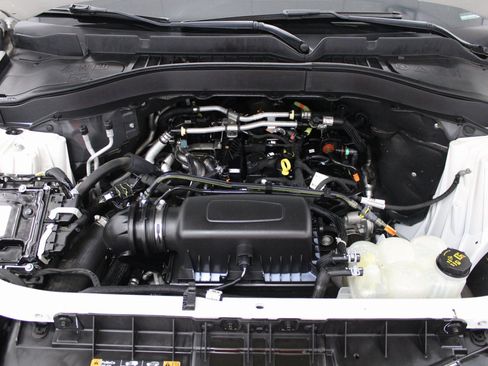 Used 2021 Ford Explorer XLT w/ Equipment Group 202A image 11