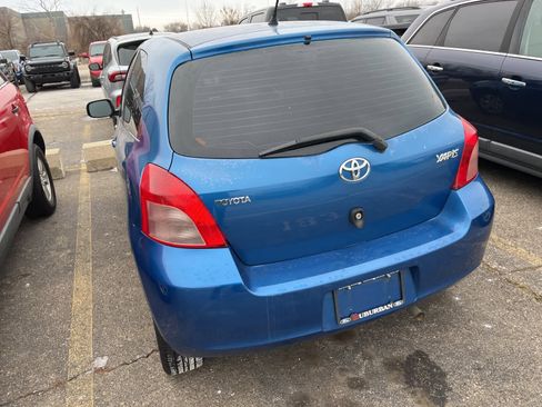 Used 2007 Toyota Yaris 2-Door Hatchback image 11