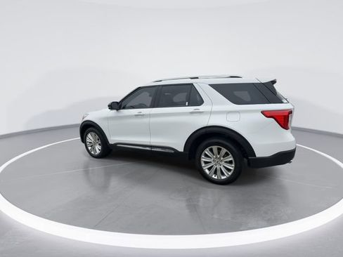 Used 2024 Ford Explorer Limited w/ Limited Technology Package image 6
