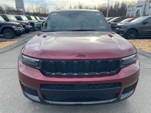 New 2025 Jeep Grand Cherokee L Limited w/ Black Appearance Package image 8