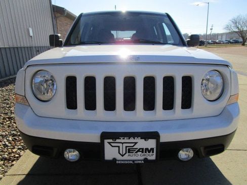 Used 2014 Jeep Patriot Latitude image 2
