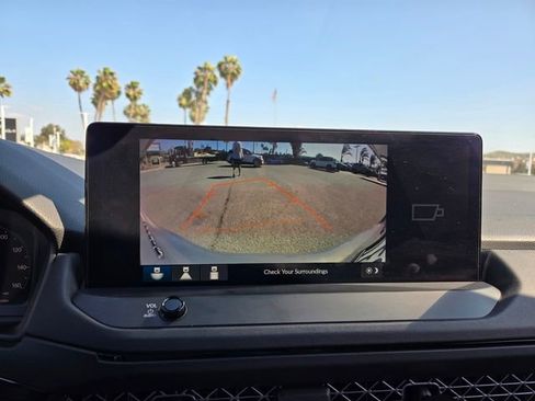 Used 2023 Honda Accord Sport image 11