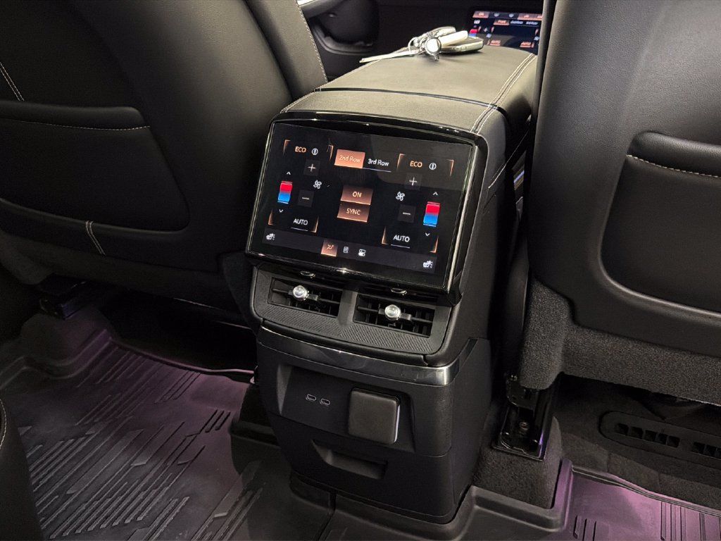 Used 2026 Cadillac Vistiq Sport w/ LPO, Floor Liner Package AWD/4WD image 52