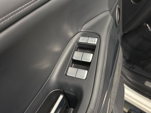 Used 2025 Lincoln Navigator Reserve AWD/4WD image 11