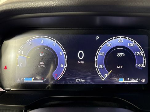 Used 2025 Jeep Grand Cherokee L Laredo RWD image 16