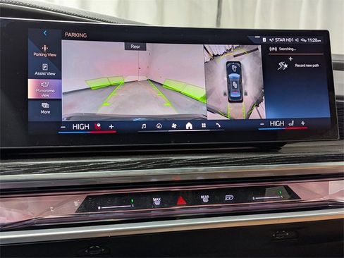 Used 2023 BMW 740i image 14