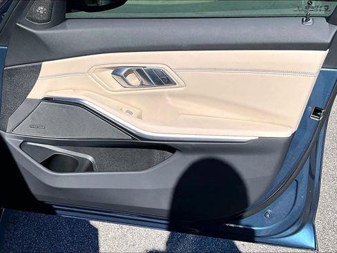 Certified 2025 BMW 330i 330i w/ Premium Package image 25