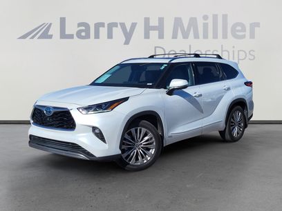 Used 2022 Toyota Highlander Platinum