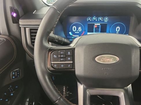 Used 2023 Ford Expedition Max Platinum image 19