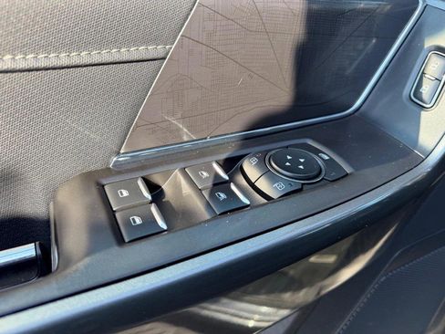 Certified 2022 Ford F150 XLT w/ Equipment Group 302A High image 18