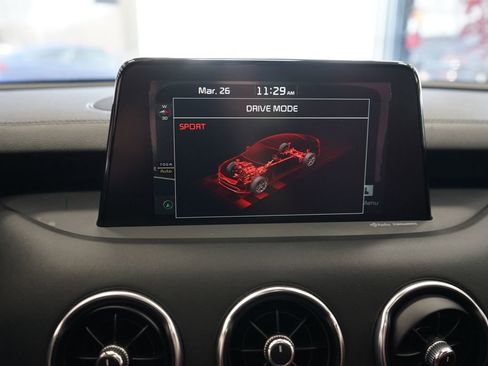 Used 2018 Kia Stinger GT1 image 40