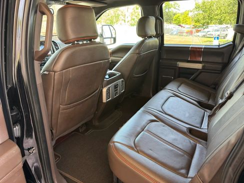 Used 2017 Ford F250 King Ranch w/ King Ranch Ultimate Package AWD/4WD image 18