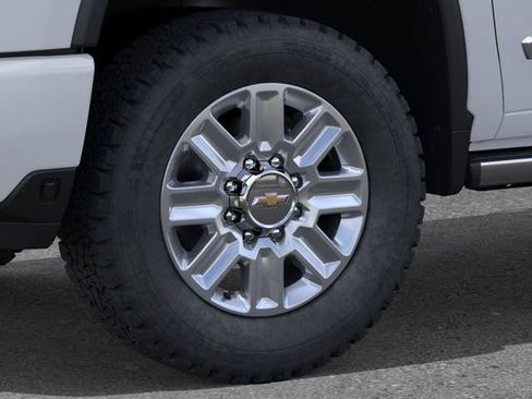 New 2026 Chevrolet Silverado 2500 High Country w/ High Country Premium Package AWD/4WD image 9