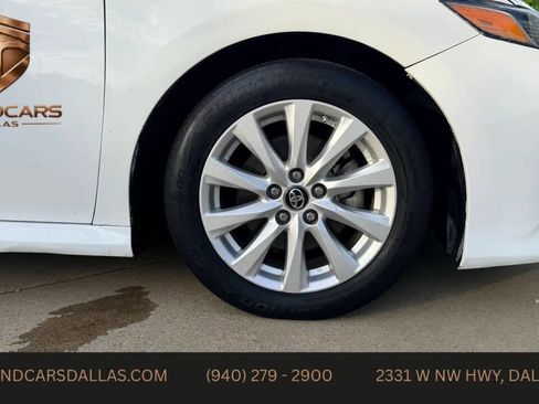 Used 2019 Toyota Camry LE image 25