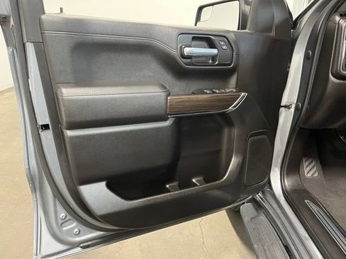 Used 2022 Chevrolet Silverado 1500 LT Trail Boss w/ LPO, Dark Essentials Package AWD/4WD image 24
