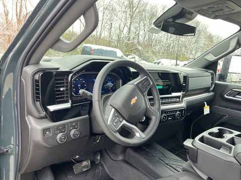 New 2026 Chevrolet Silverado 2500 LT image 10