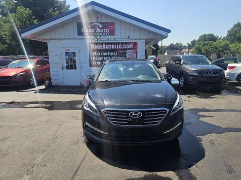 Used 2015 Hyundai Sonata Limited w/ Option Group 06 FWD image 2