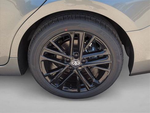 Used 2026 Toyota Camry SE FWD image 9