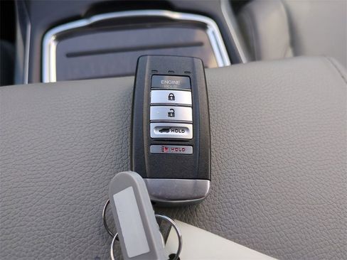 Certified 2018 Acura MDX FWD w/ Technology Package image 29