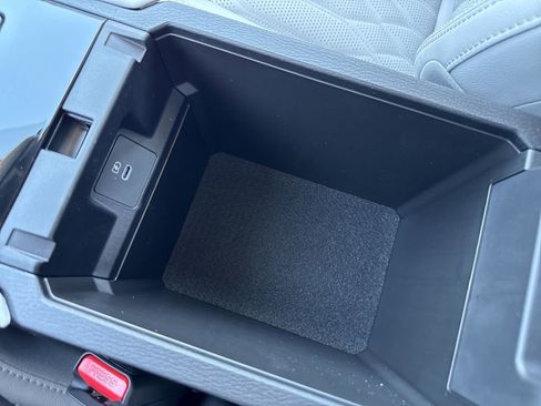 New 2026 Mitsubishi Outlander SEL FWD image 16