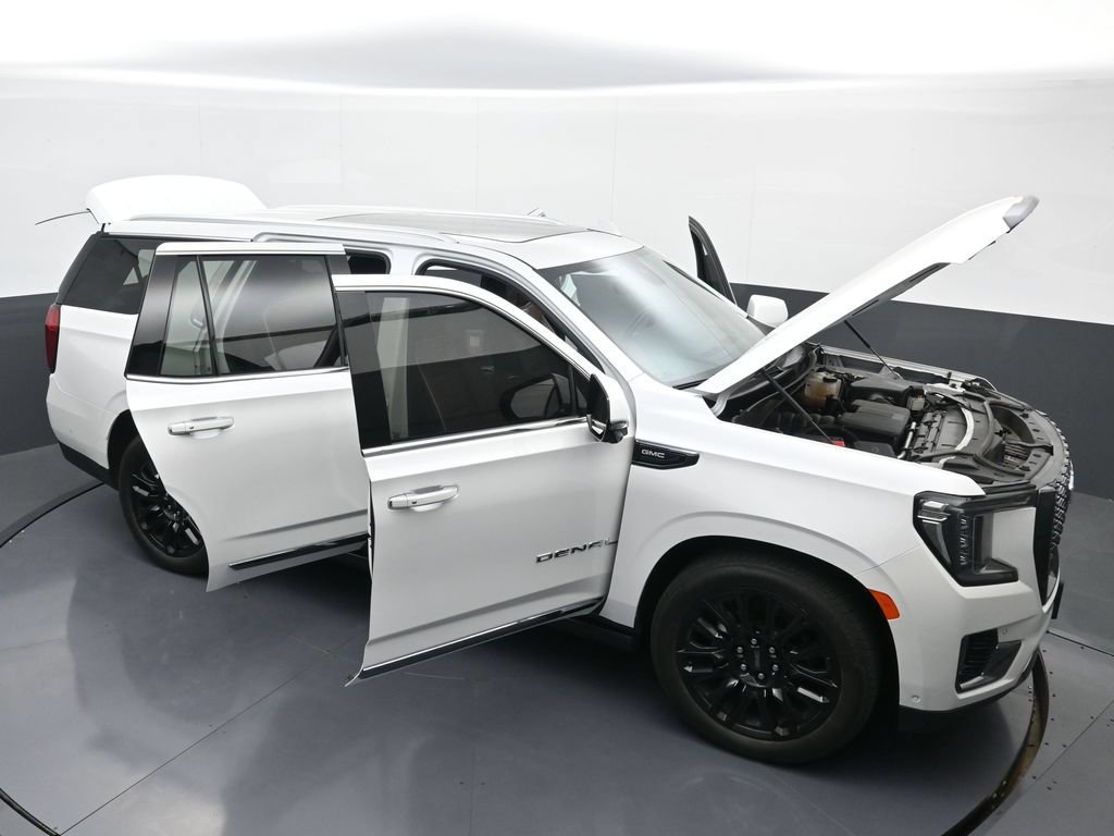 Used 2023 GMC Yukon Denali Ultimate AWD/4WD image 39