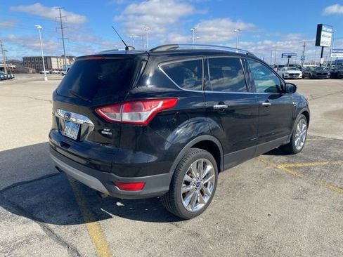 Used 2016 Ford Escape SE w/ SE Chrome Package image 4