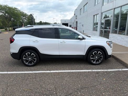 Used 2023 GMC Terrain SLT w/ Infotainment Package II AWD/4WD image 8