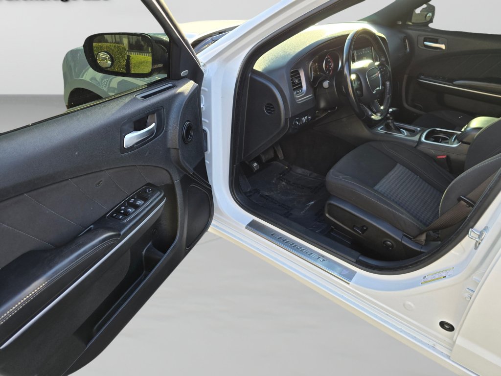 Used 2023 Dodge Charger SXT w/ Cold Weather Package RWD image 20