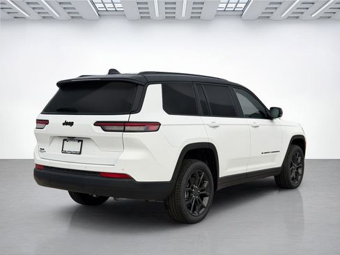 New 2025 Jeep Grand Cherokee L Limited image 3