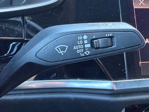 Used 2025 Audi Q3 2.0T Premium image 15