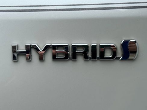 Used 2017 Toyota RAV4 Limited w/ Advanced Technology Package image 64