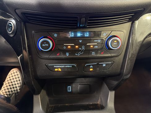 Used 2019 Ford Escape SE AWD/4WD image 18