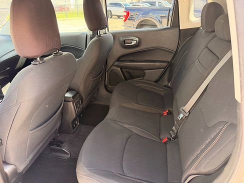 Used 2019 Jeep Compass Sport FWD image 24