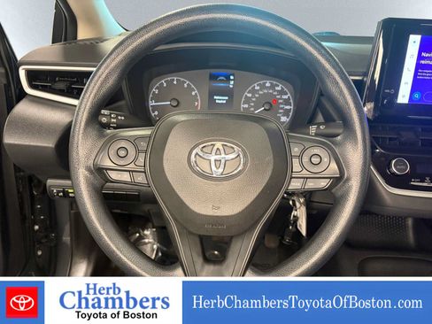 Used 2024 Toyota Corolla LE FWD image 17