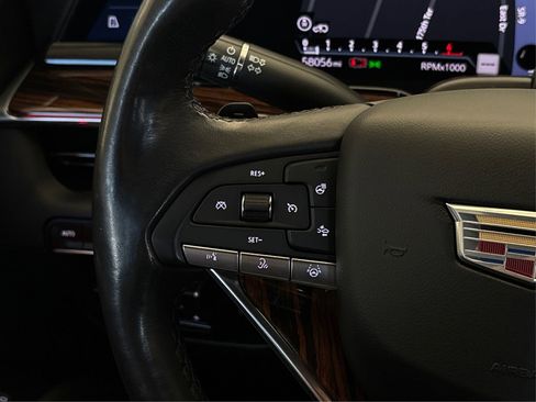 Used 2022 Cadillac Escalade Premium Luxury w/ Performance Package image 28
