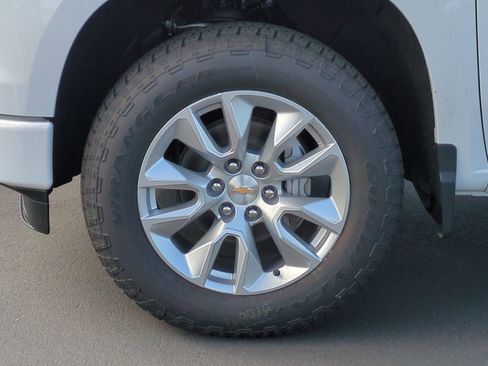 New 2026 Chevrolet Silverado 1500 Custom w/ LPO, Dark Essentials Package image 20