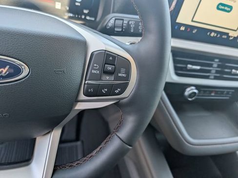 New 2026 Ford Explorer Active w/ Active Comfort Package AWD/4WD image 18