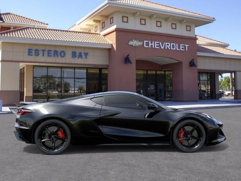 New 2025 Chevrolet Corvette E-Ray AWD/4WD image 5