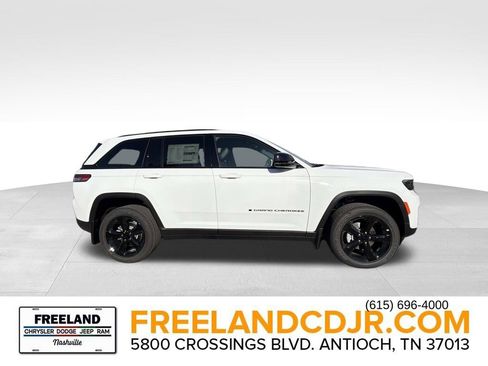 New 2025 Jeep Grand Cherokee image 2