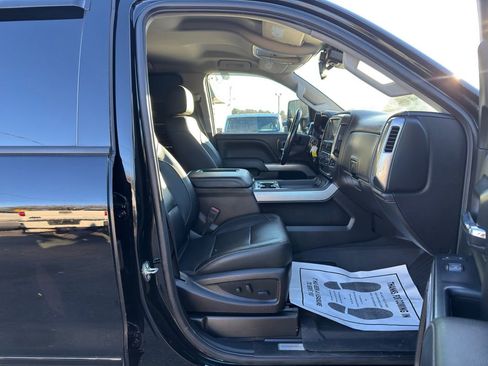 Used 2019 Chevrolet Silverado 2500 LTZ w/ Duramax Plus Package image 25
