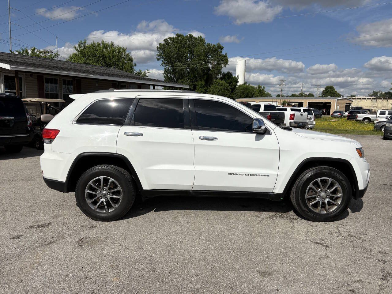 Used 2014 Jeep Grand Cherokee Limited AWD/4WD image 2