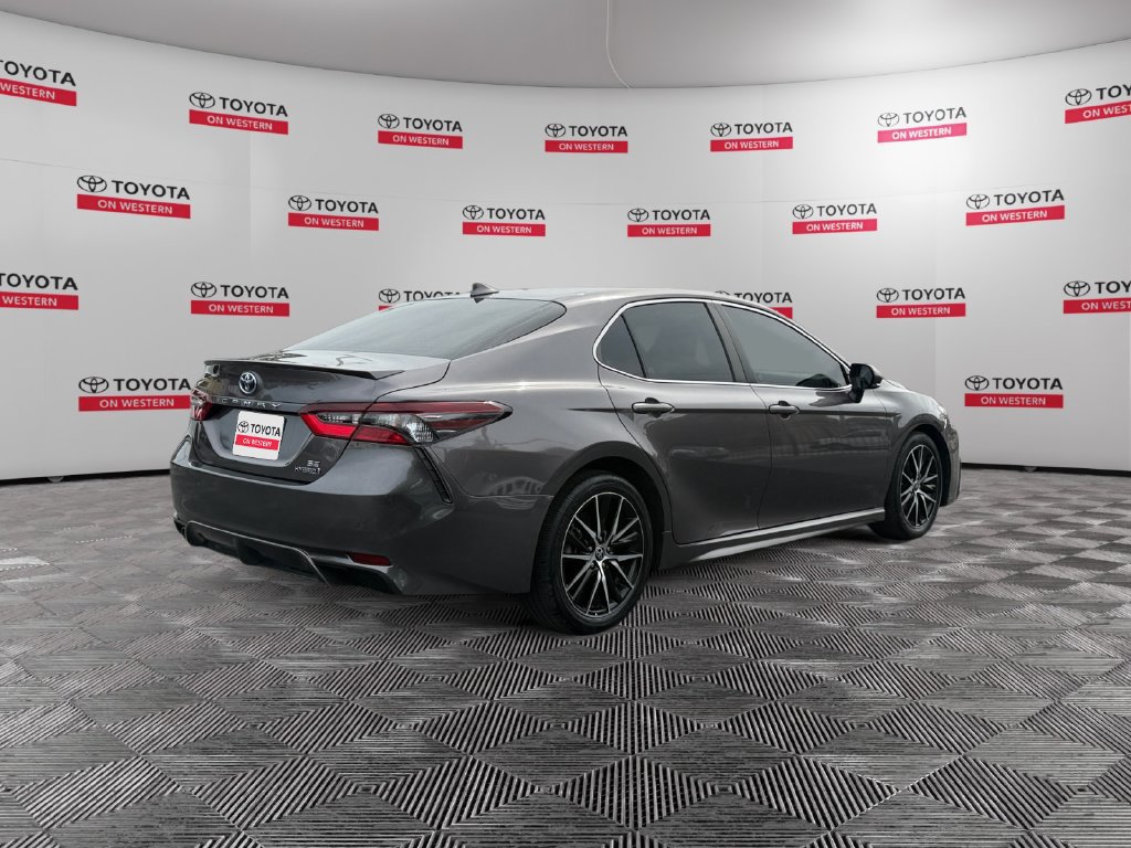 Certified 2022 Toyota Camry SE w/ Cold Weather Package FWD image 5