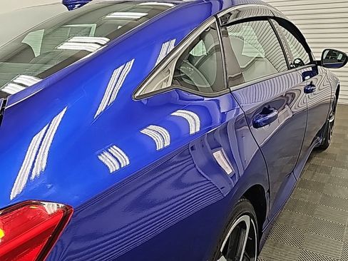 Used 2018 Honda Accord Sport image 10