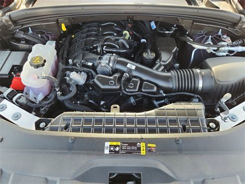 Used 2025 Jeep Grand Cherokee L Limited w/ Black Appearance Package image 29